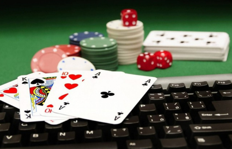 Cách chơi Poker cơ bản